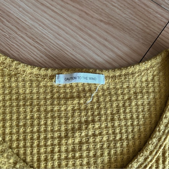 Caution To The Wind Mustard Waffle Knit Top Medium - Picture 2 of 7